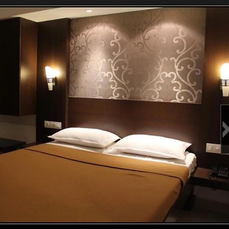 Hotel Aashraya Mysore Eksteriør billede