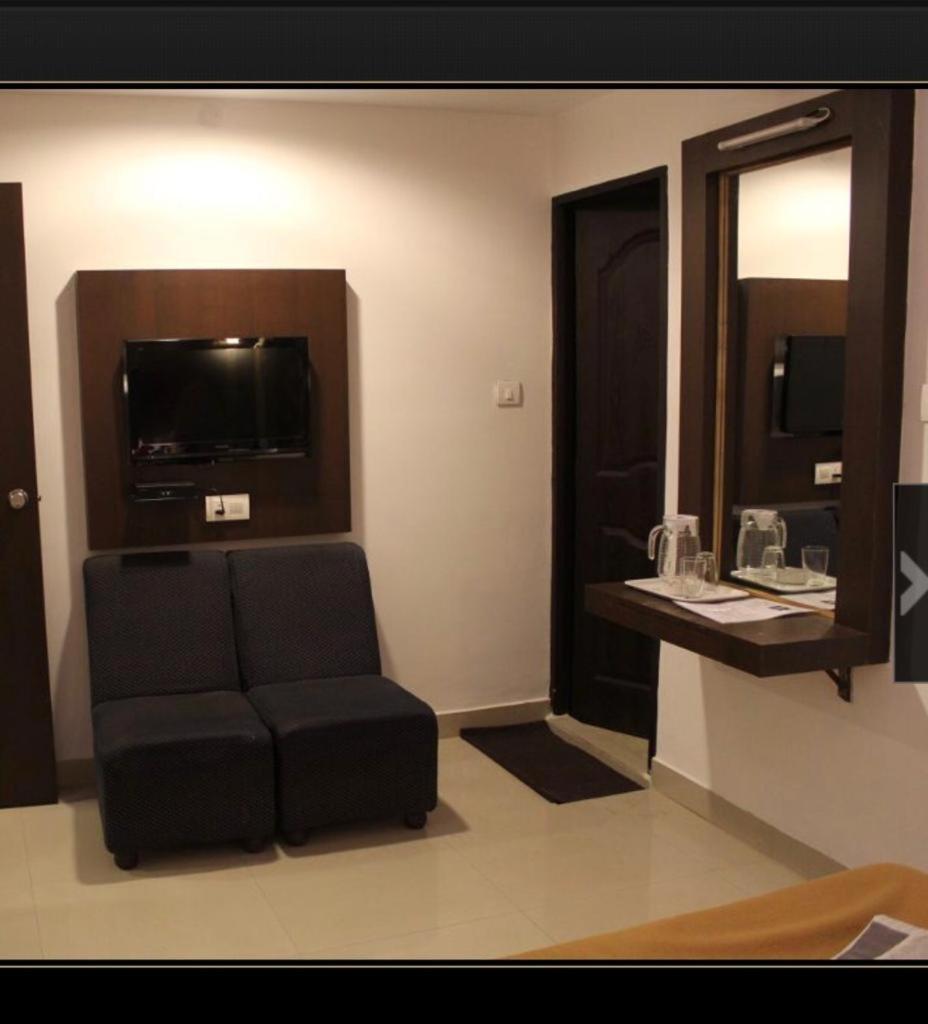 Hotel Aashraya Mysore Eksteriør billede